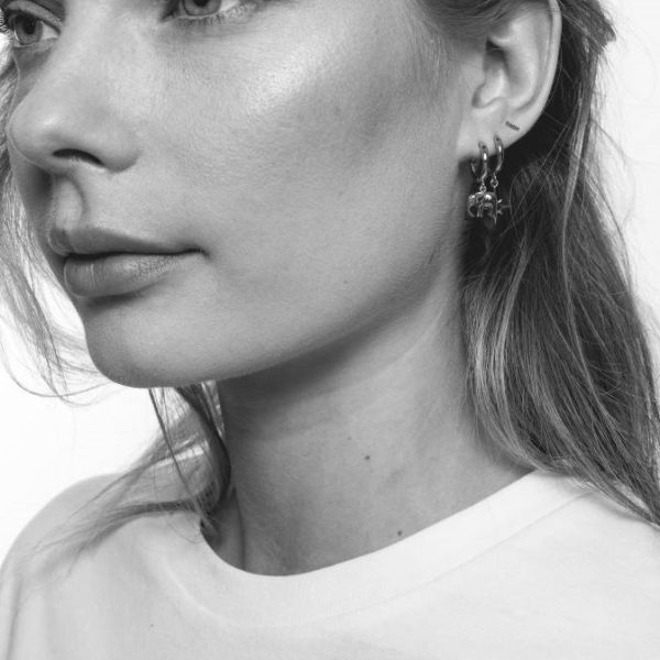 Petite gedraaide strip - oorbellen - zilver - Afbeelding 3