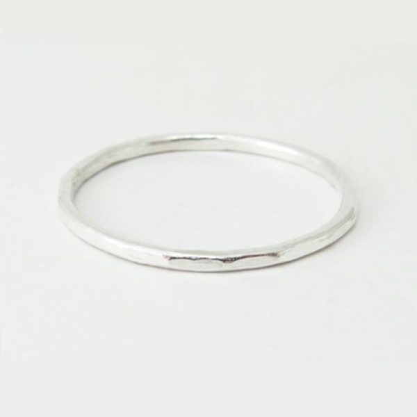 Gehamerde ring