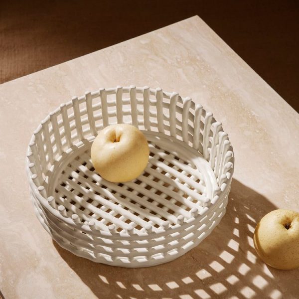 Ceramic centrepiece - off white