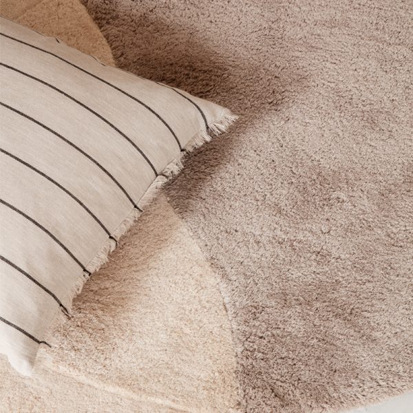 Calm - kussen - camel/black - Afbeelding 3