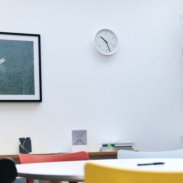 Wall clock – wandklok – white - Afbeelding 2