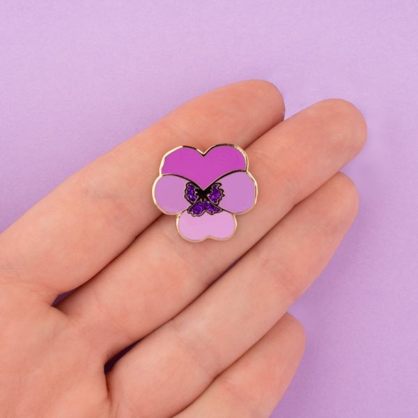 Purple pansy - pin