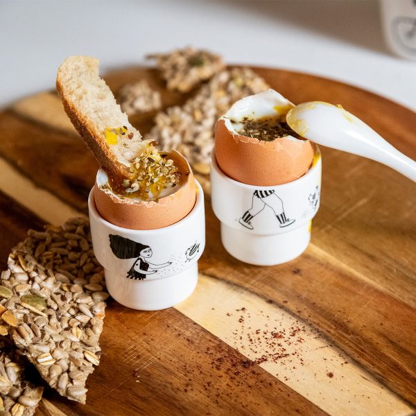 Feeding the chicks – eierdopjes