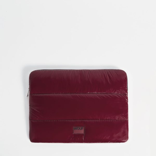 Burgundy glossy laptop sleeve 13″ & 14″ – laptophoes - Afbeelding 2