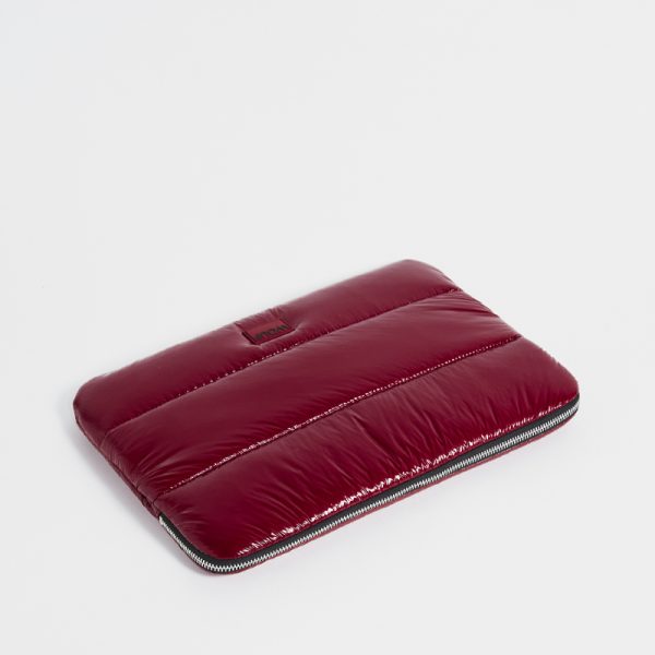 Burgundy glossy laptop sleeve 13″ & 14″ – laptophoes - Afbeelding 3