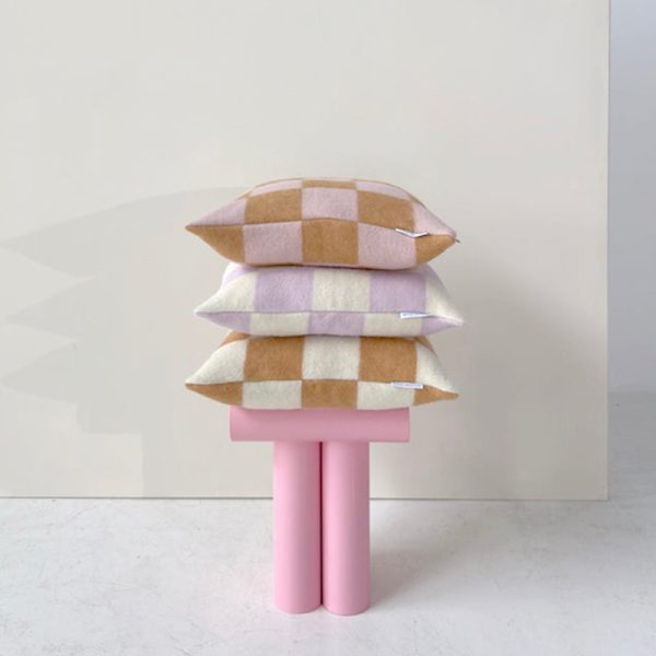 Checkerboard cushion – kussen – lilac/white - Afbeelding 2
