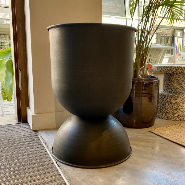 Hourglass pot medium - bloempot - black